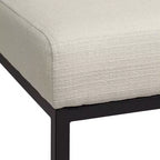 Chaise de salle à manger avec dossier haut en tissu blanc cassé et métal noir